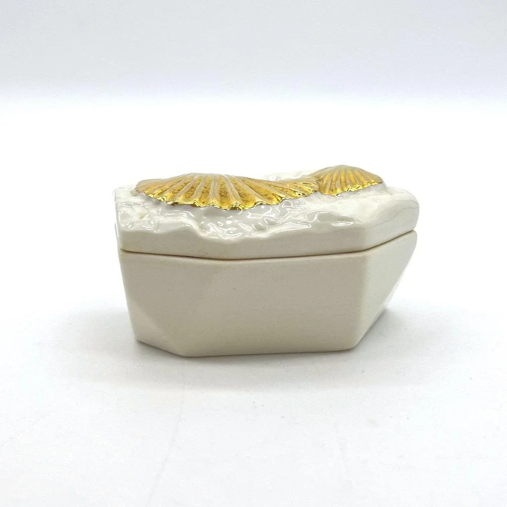Vintage Gold Shell Ceramic Trinket Box White‎ Hexagon Coastal Jewelry Dish